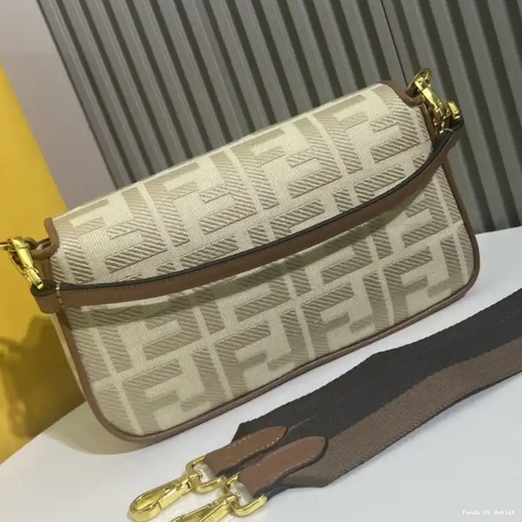 Affordable HOT Medium In Baguette Bag FF Fendi Beige Motif Canvas 0404